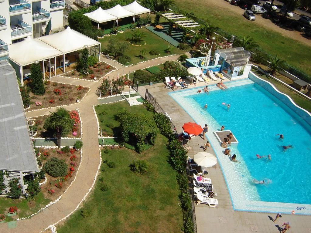 Elena Club Resort Silvi Marina Esterno foto