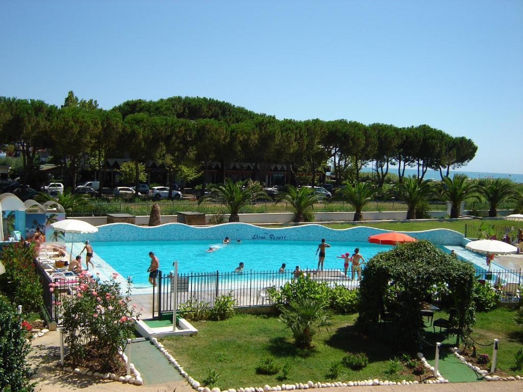 Elena Club Resort Silvi Marina Esterno foto
